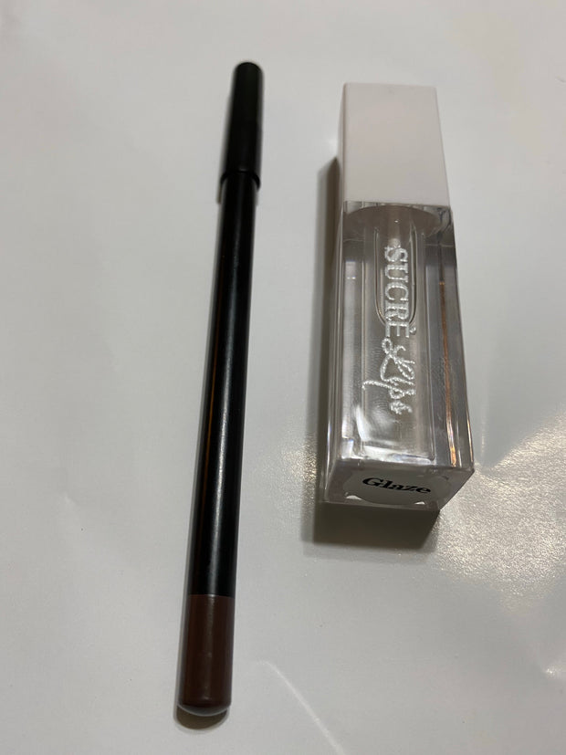 Lip liner and  plump gloss combo